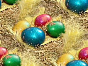 Красивые и яркие пасхальные яйца