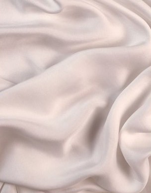Ткань шелковая со складками белая