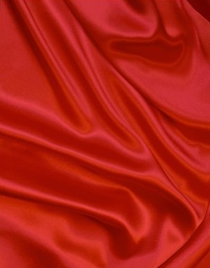 Ткань шелковая со складками красная