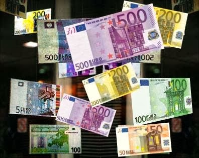 Евро на черном фоне