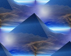 Пирамиды на голубом