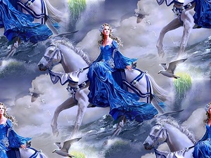 Девушка в голубом платье на лошади